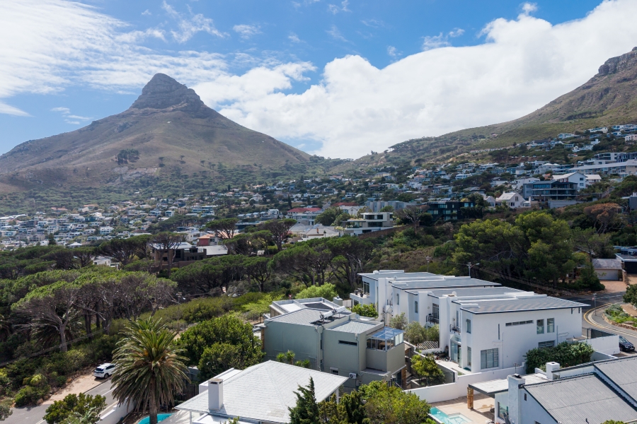 2 Bedroom Property for Sale in Camps Bay Western Cape